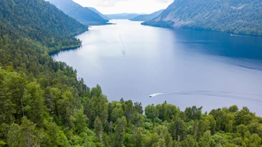 Lake Teletskoye: Key Facts About the “Mirror of Altai”